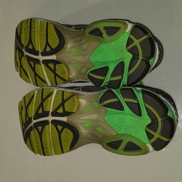 Asics GT 2170 women's size 7 - Picture 3 of 4